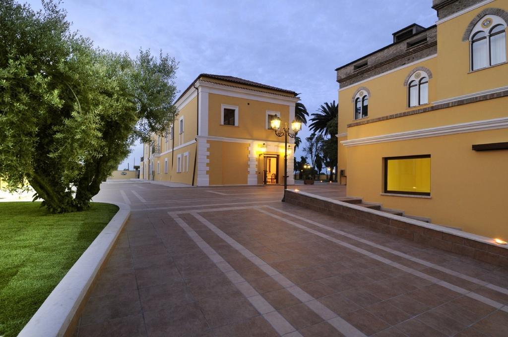 Hotel Villa Fiorita Giulianova Exterior foto